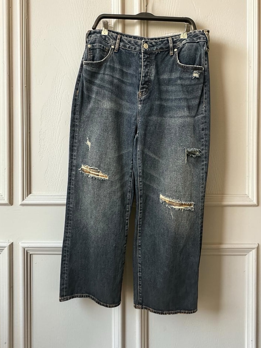 Cleo & Wolf High Rise Straight Wide Leg Jeans With Plaid Patches. Size: 32